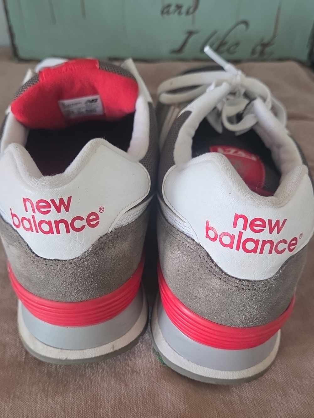 New Balance Men's Gray & Red Casual Sneakers sz 13 - Picture 5 of 10